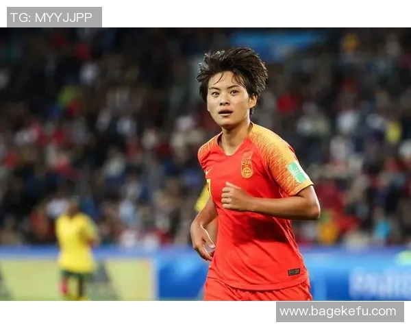 中国足球解说员中的明星球员及其独特风采分析